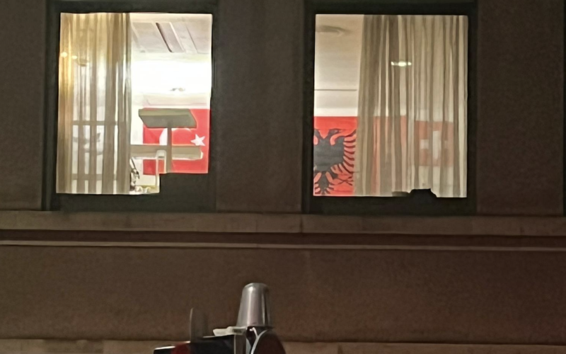 L’étrange décoration de la Police de Lausanne