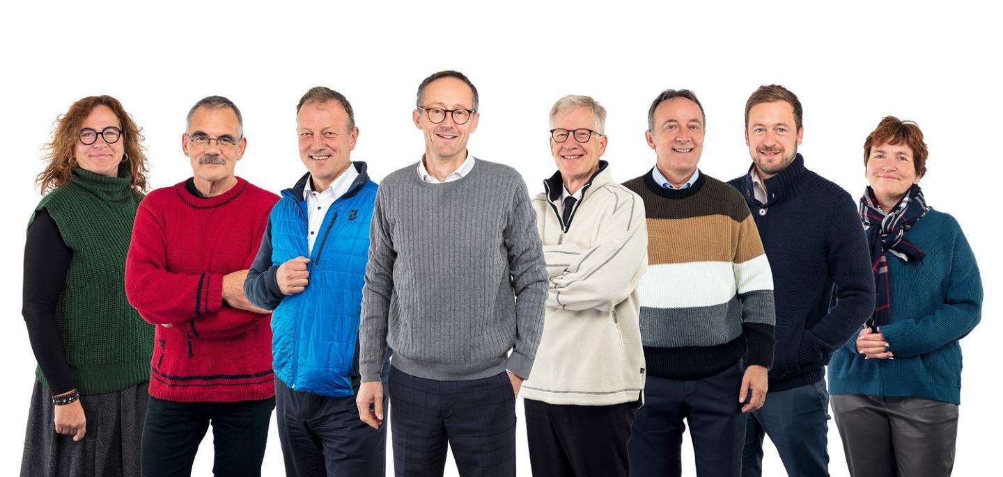 L’habit fait-il le ministre?