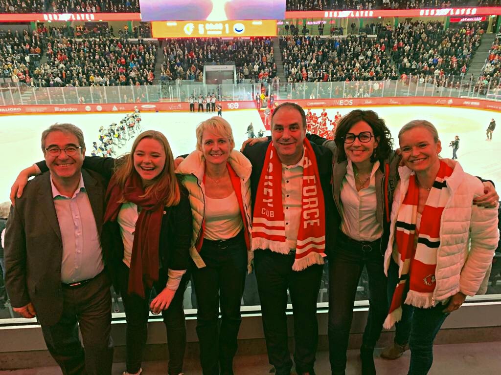 Reverra-t-on cette droite au hockey ?