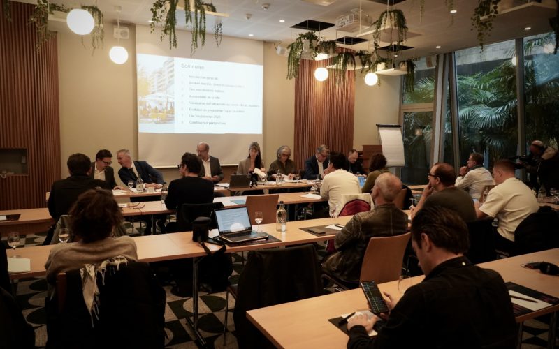 De la lumière sur les vitrines, pas encore sur tous les problèmes