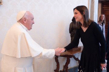 Comment le Pape François a aidé une féministe athée dans sa lutte contre la « GPA »
