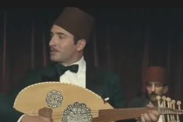 Fez, tarbouches, et coiffures dont on a détourné le sens